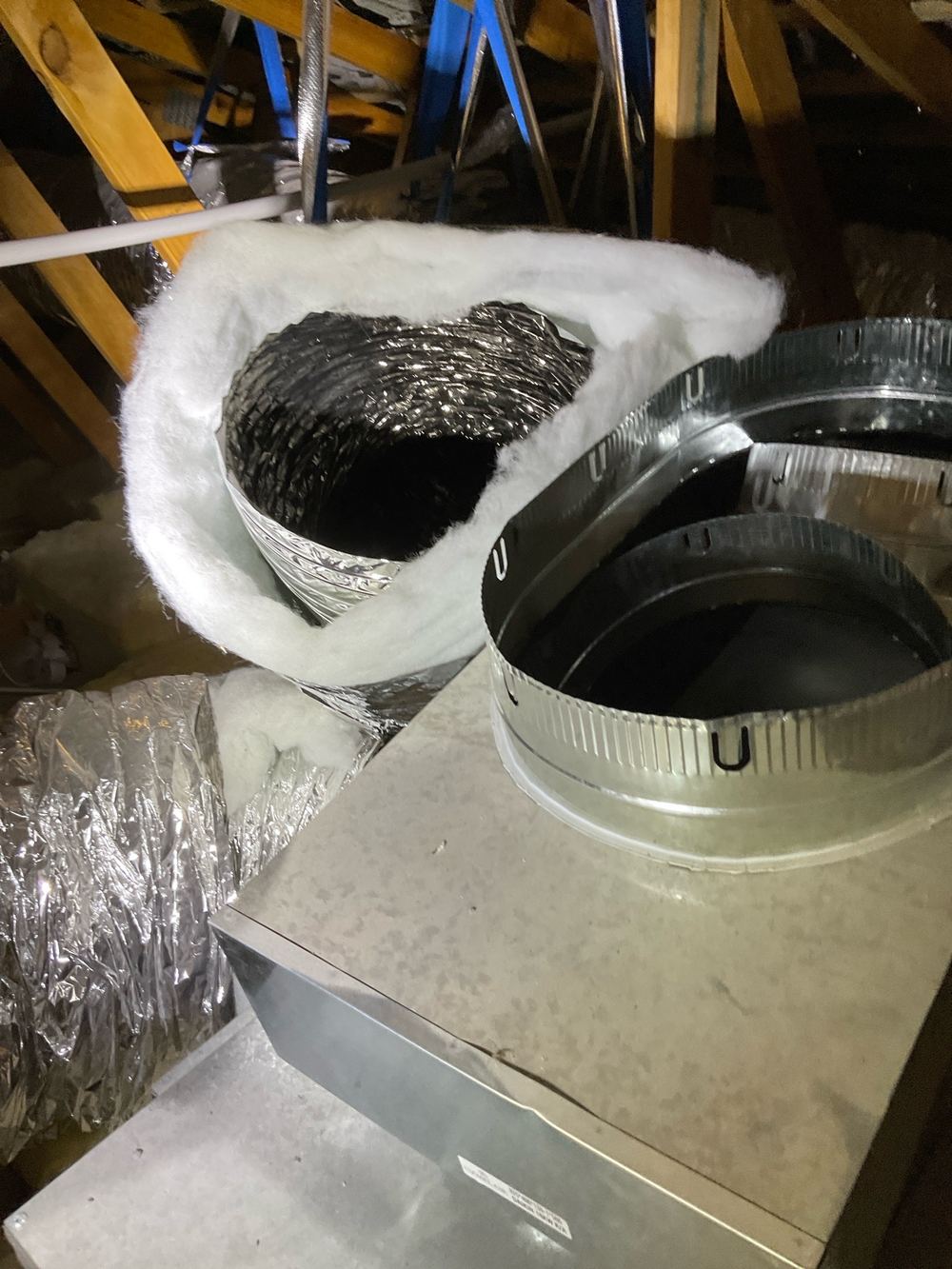 A second duct found separated at its fitting in the roof space, found during a pre-handover (PCI) inspection in Manor Lakes